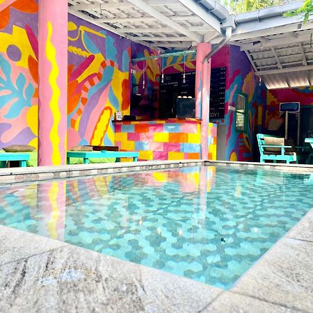 Cycling Backpacker Hostel & Cafe Unawatuna Kültér fotó
