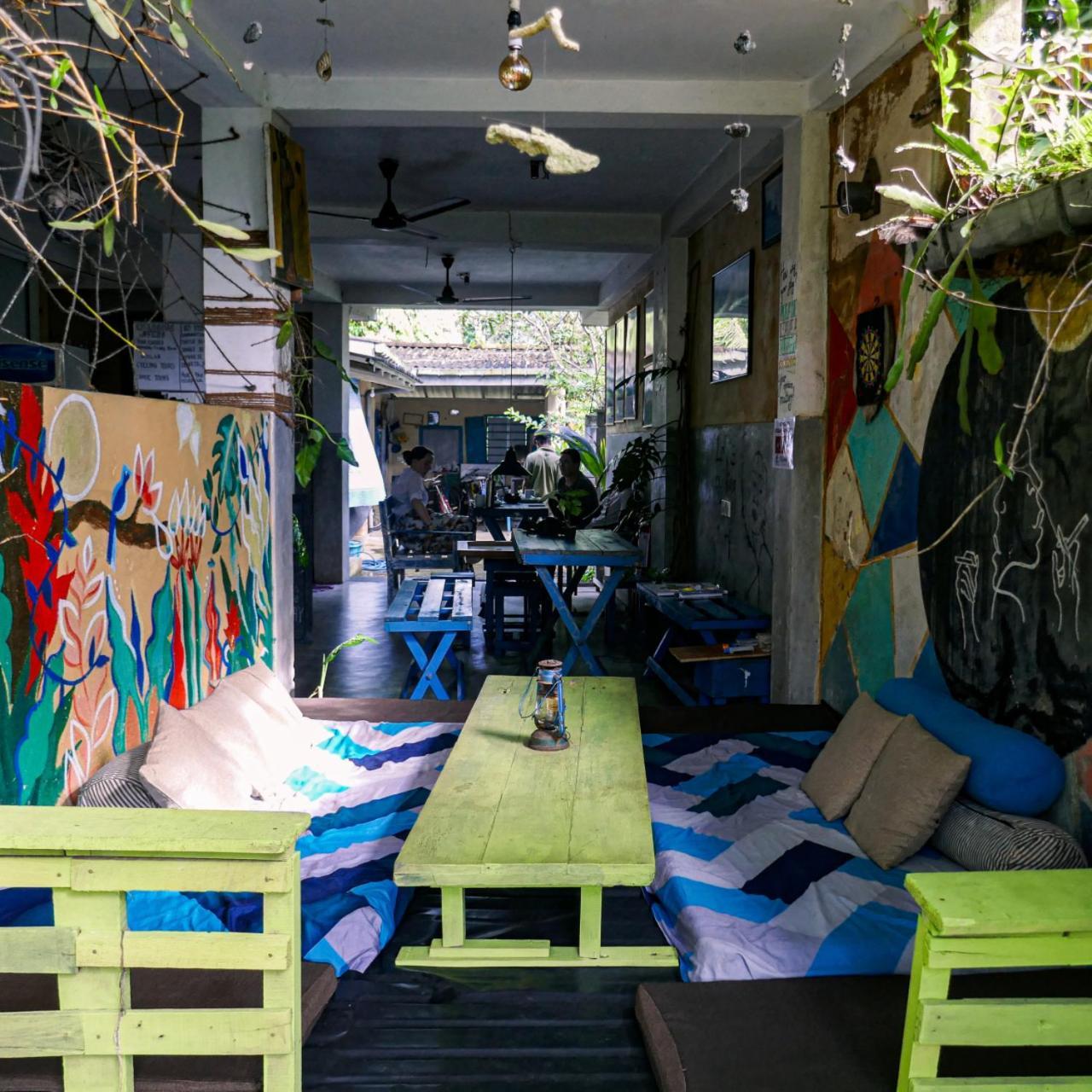 Cycling Backpacker Hostel & Cafe Unawatuna Kültér fotó