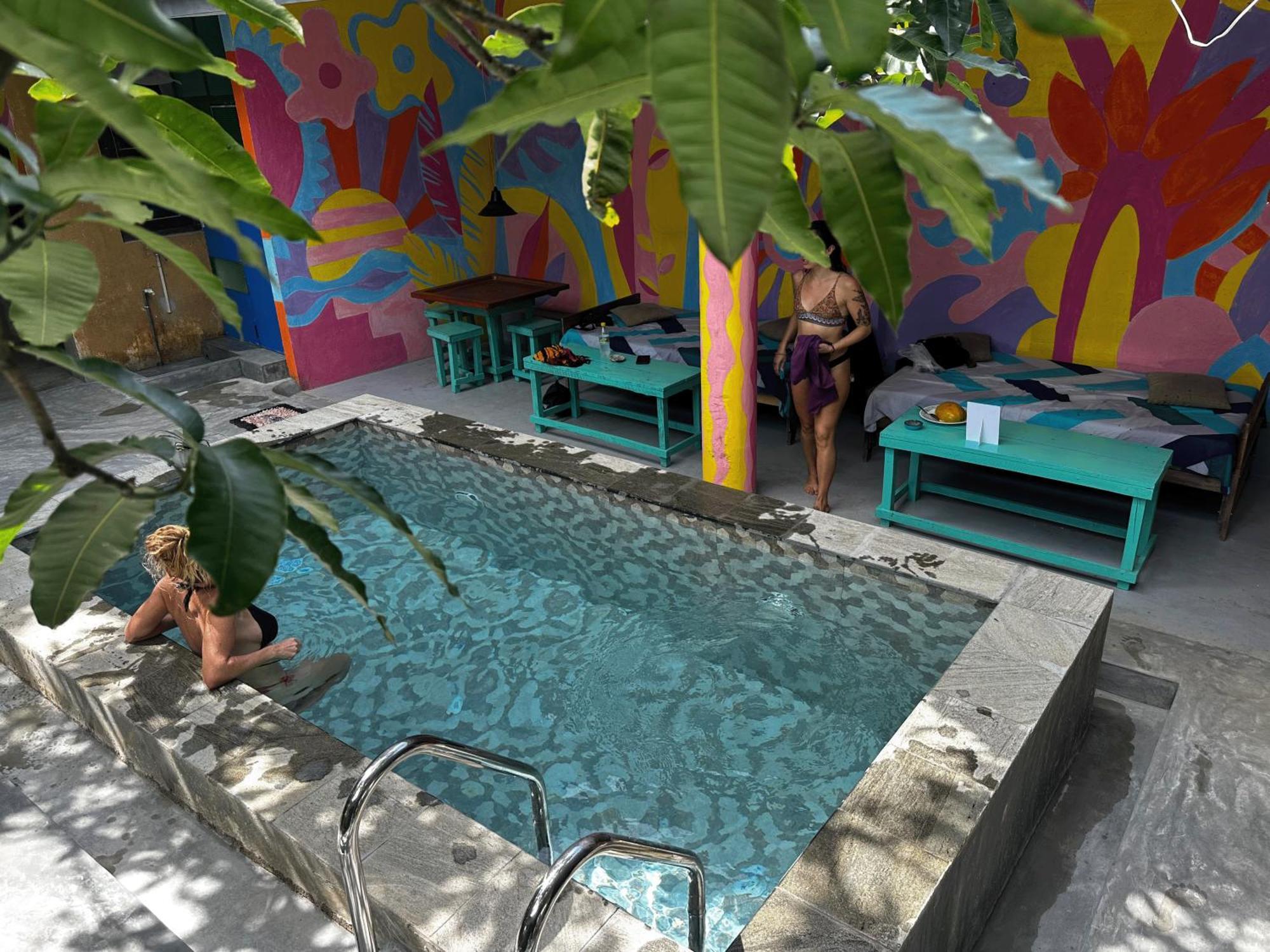 Cycling Backpacker Hostel & Cafe Unawatuna Kültér fotó